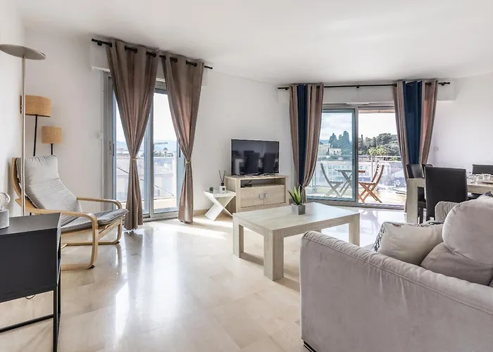 Lb Vacation Rentals I High Floor Sea View 2Br Apt With Balcony & Garage