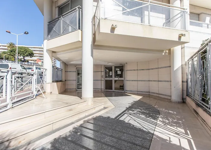 Lb Vacation Rentals I High Floor Sea View 2Br Apt With Balcony & Garage